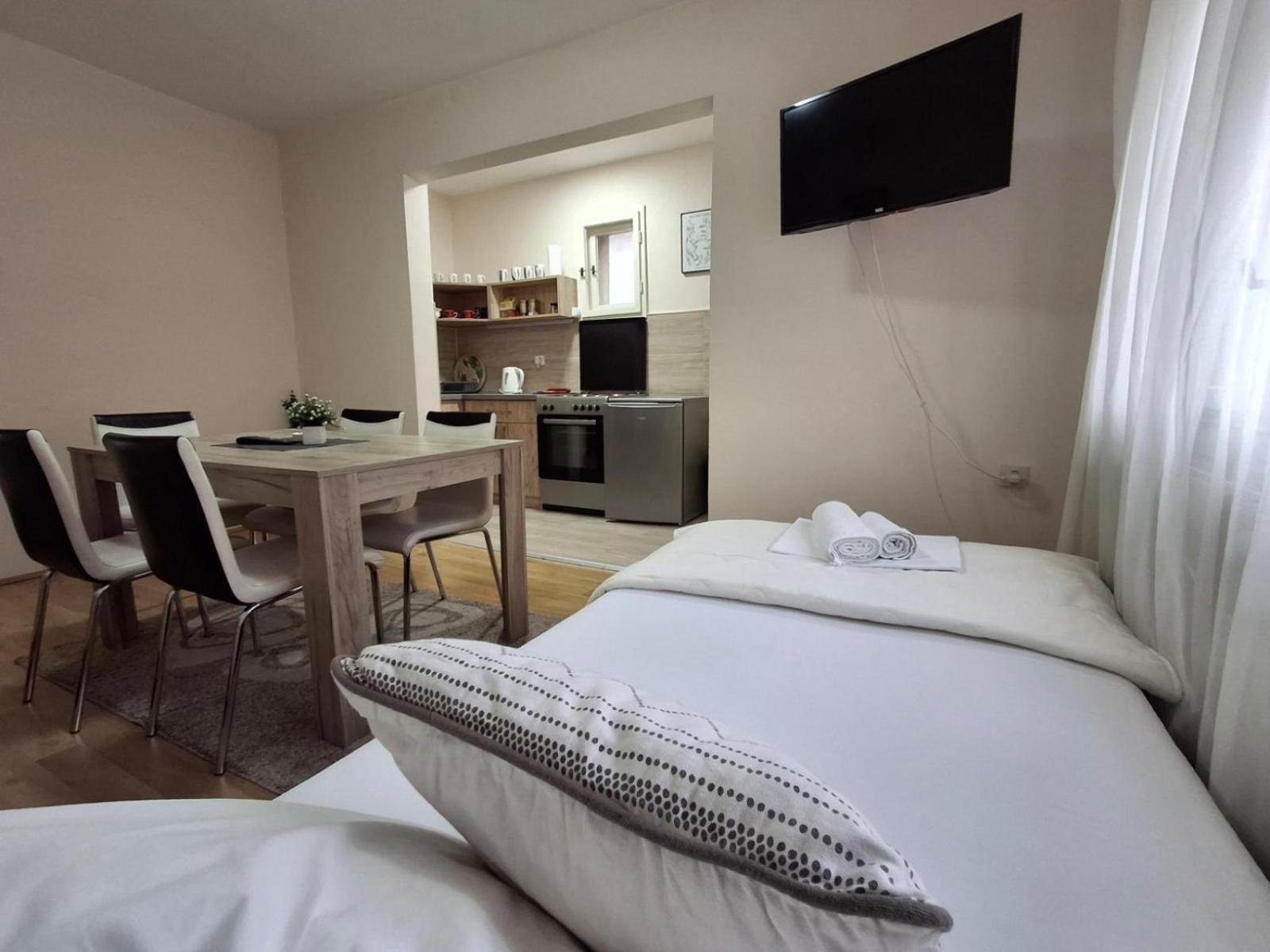 Haus Apartman Zajecar M&L Habitación foto