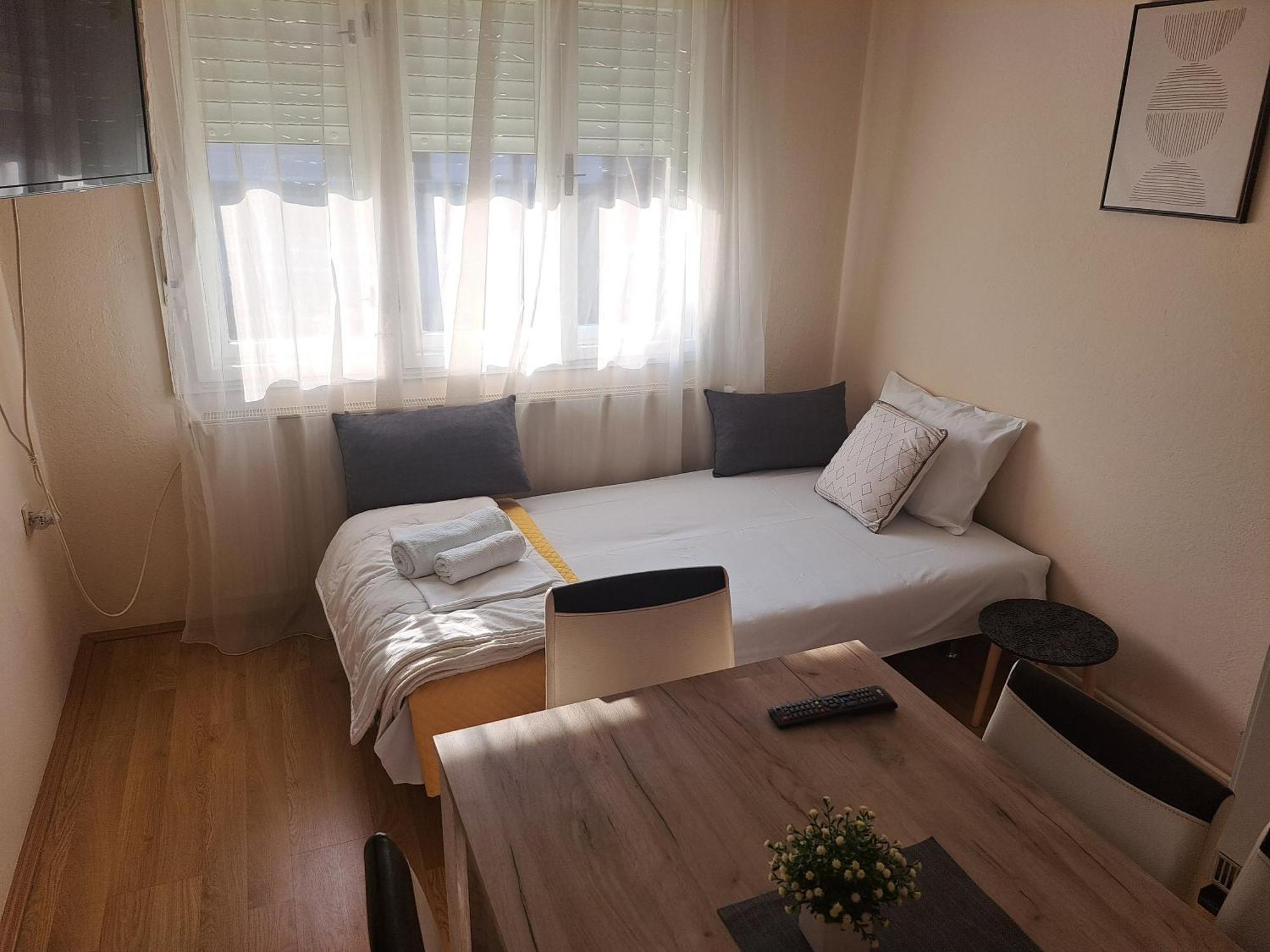 Haus Apartman Zajecar M&L Habitación foto