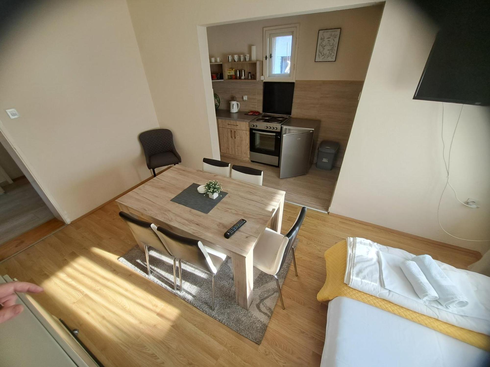 Haus Apartman Zajecar M&L Habitación foto